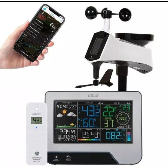 La Crosse Technology Weather Center w/ Monitoring Remote + Combination Sensor - Picture 1 of 12